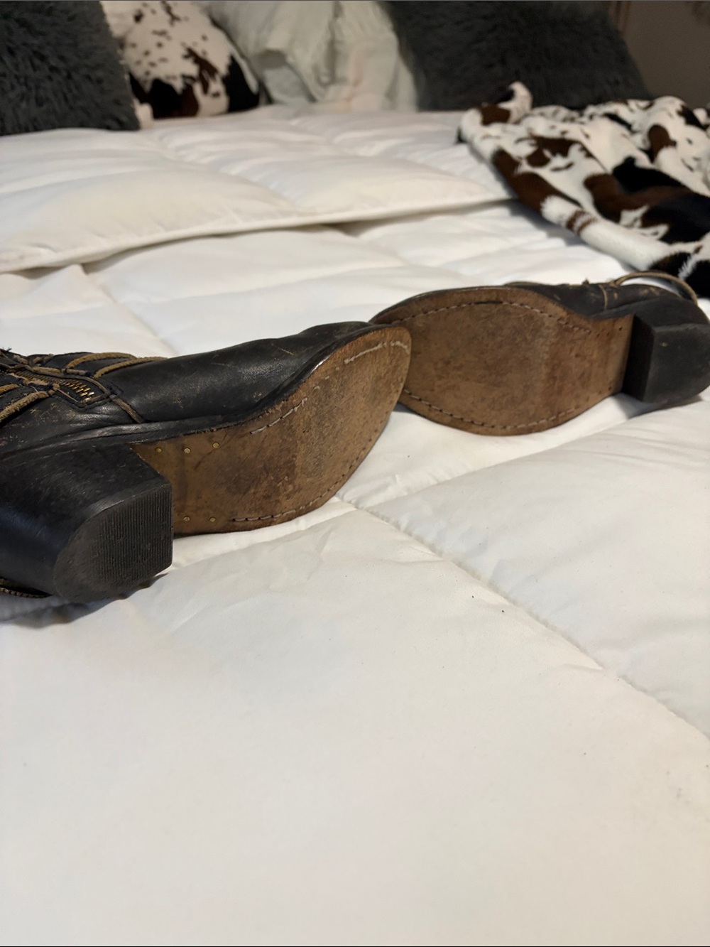 Corral Black Leather Ankle Booties with Triple Strap Accents - Picture 4 of 4